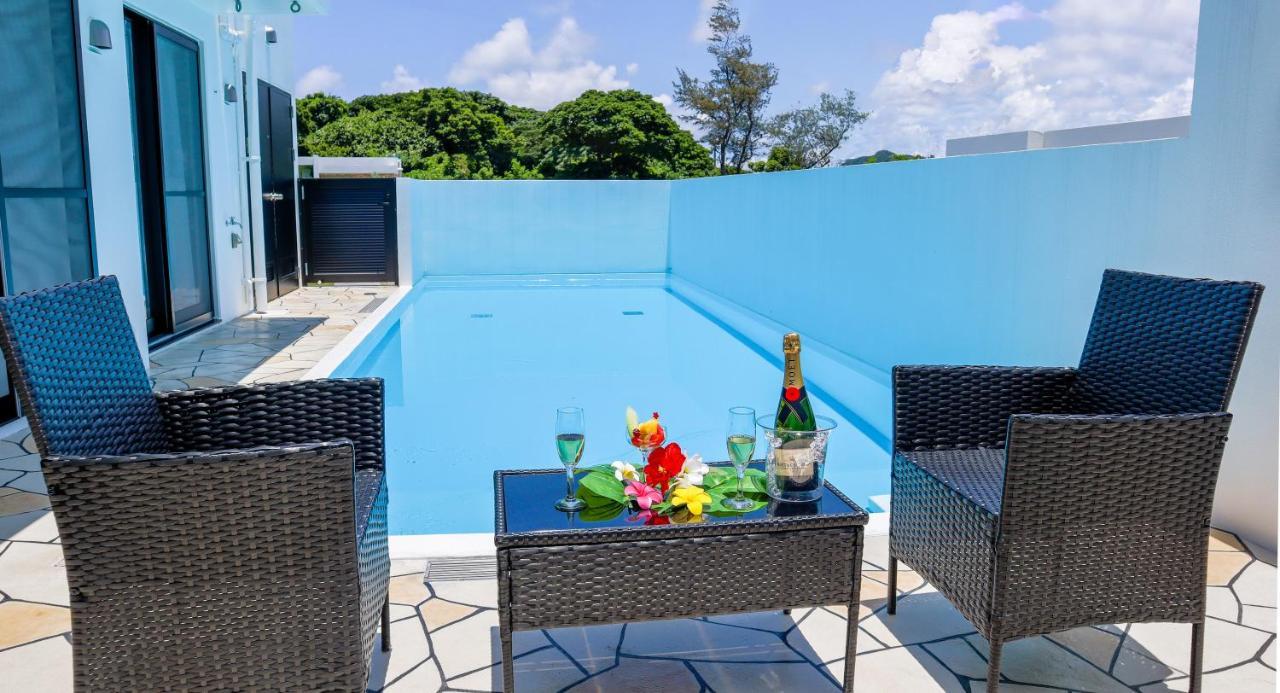 Private Pool Villa Мотобу Экстерьер фото