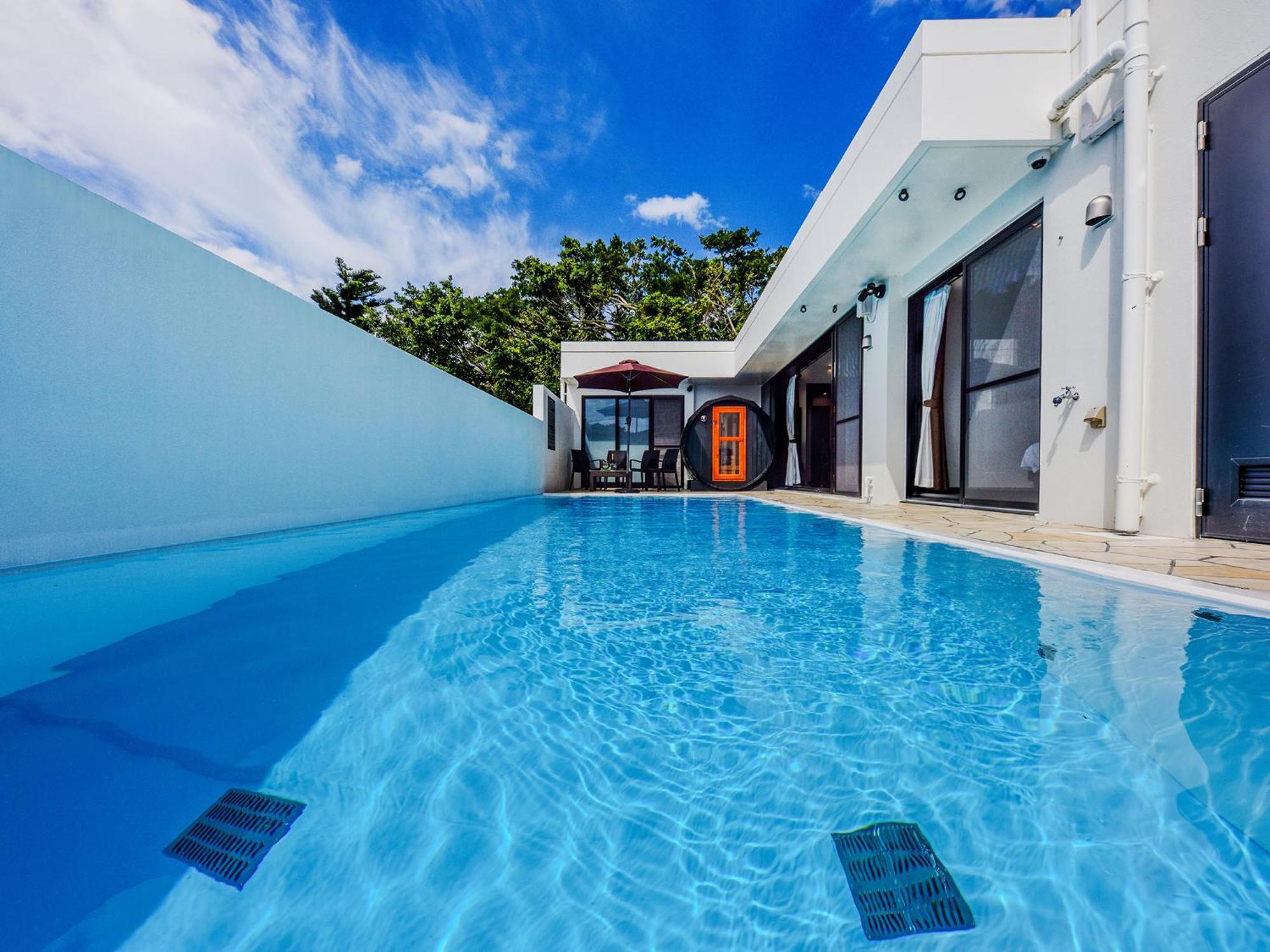 Private Pool Villa Мотобу Экстерьер фото
